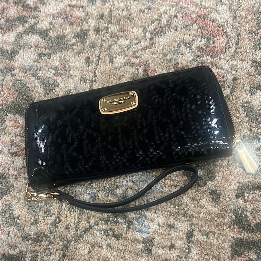 Michael Kors Black Wristlet Wallet